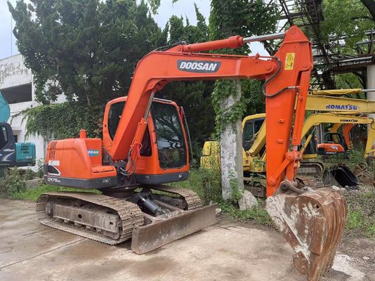 Doosan DX75-9C सेकंड हैंड मिनी एक्सकेवेटर 2017 वर्ष दृश्यता और सुरक्षा