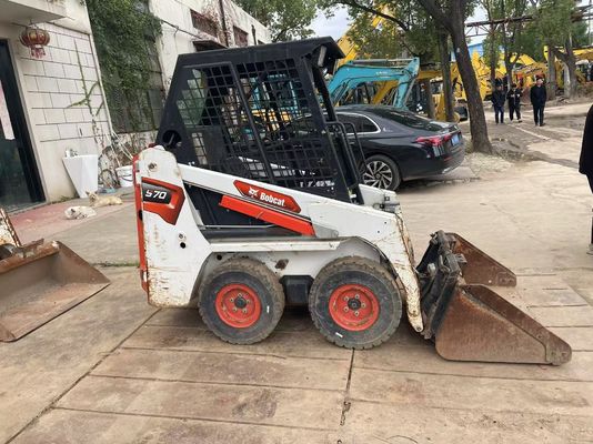 मूल रंग प्रयुक्त Bodcat S70 स्किड स्टीयर लोडर ईंधन दक्षता स्थिर संचालन