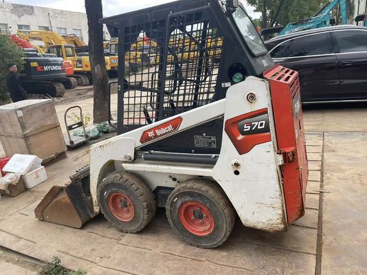 मूल रंग प्रयुक्त Bodcat S70 स्किड स्टीयर लोडर ईंधन दक्षता स्थिर संचालन