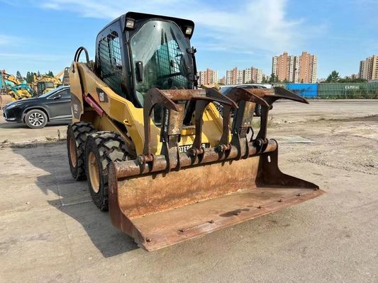 CAT 246C मूल रंग इस्तेमाल किया स्किड स्टीयर लोडर सुरक्षा और सटीकता अच्छी स्थिति में