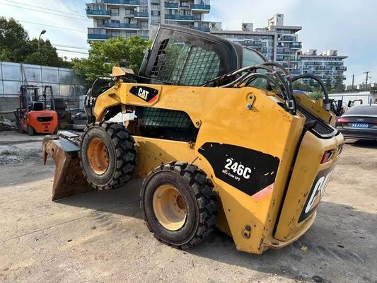 CAT 246C मूल रंग इस्तेमाल किया स्किड स्टीयर लोडर सुरक्षा और सटीकता अच्छी स्थिति में