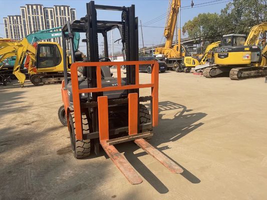 5 टन टोयोटा 7FD50 प्रयुक्त फोर्कलिफ्ट ट्रक आसान संचालन प्रयुक्त फोर्क ट्रक