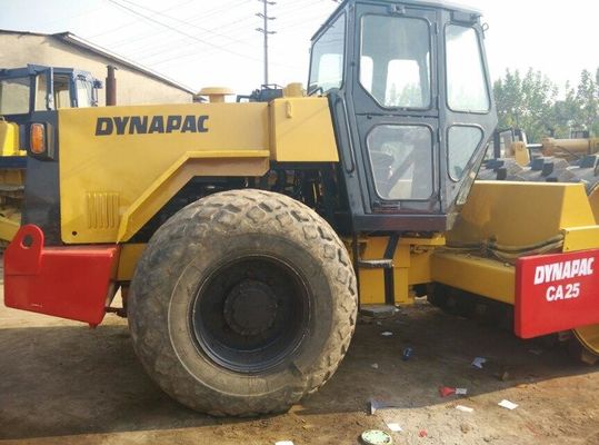 इस्तेमाल किया CA25 Dynapac एकल ड्रम रोलर भेड़ पैर के साथ स्थिर संचालन