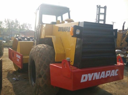 इस्तेमाल किया CA25 Dynapac एकल ड्रम रोलर भेड़ पैर के साथ स्थिर संचालन
