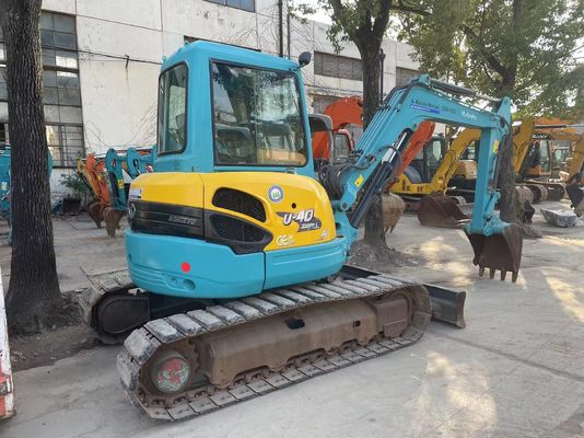 जापान ने कुशल हाइड्रोलिक प्रणाली के साथ मिनी एक्सकेवेटर कुबोटा यू40-5 का इस्तेमाल किया