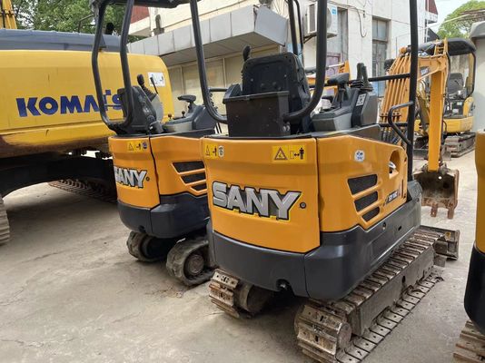 बगीचे में काम करने के लिए इस्तेमाल किया SANY SY16C मिनी खुदाई मशीन सुचारू संचालन