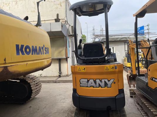बगीचे में काम करने के लिए इस्तेमाल किया SANY SY16C मिनी खुदाई मशीन सुचारू संचालन
