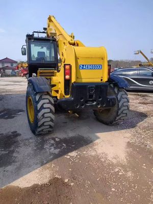 मूल रंग प्रयुक्त दूरबीन हैंडलर XCMG XT680-170 स्थिर संचालन