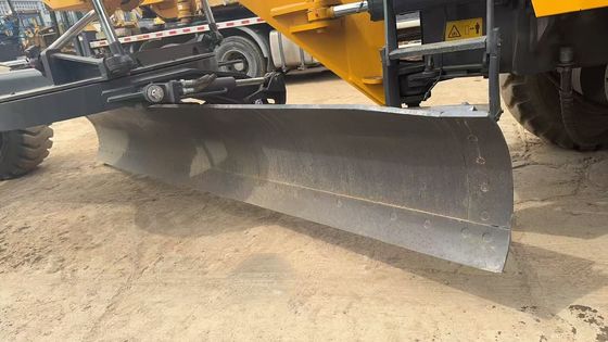 6 ड्राइव मोटर ग्रेडर 2023 वर्ष इस्तेमाल किया XCMG GR2153 मोटर ग्रेडर निर्माण के लिए ईंधन दक्षता
