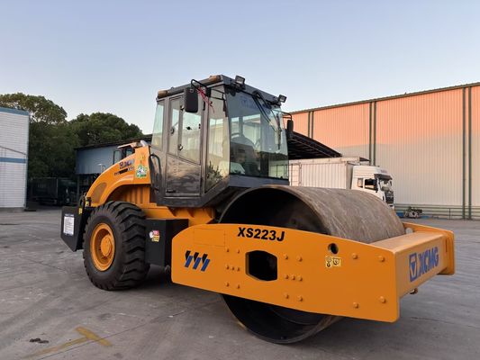 प्रयुक्त XCMG XS223J सिंगल ड्रम कम्पैक्टर आसान संचालन और अच्छी स्थिति