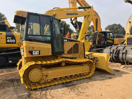 6-तरफ़ा ब्लेड प्रयुक्त क्रॉलर माउंटेड बुलडोज़र CAT D5K XL मूल रंग