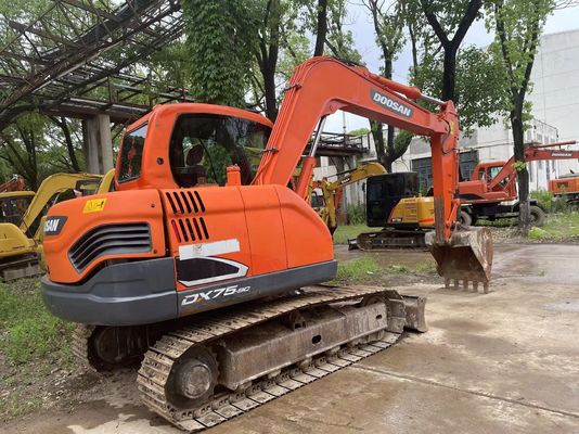 Doosan DX75-9C सेकंड हैंड मिनी एक्सकेवेटर 2017 वर्ष दृश्यता और सुरक्षा